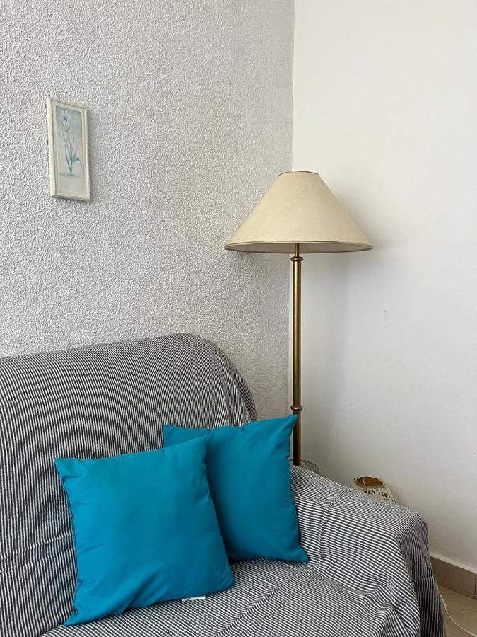 Apartment With Swimming Pool เยลซา ภายนอก รูปภาพ